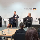 Das Podium zu "Wende-Bilder. Künstlerische Blicke auf die Jahre um 1989", Foto: Janika Schmidt.