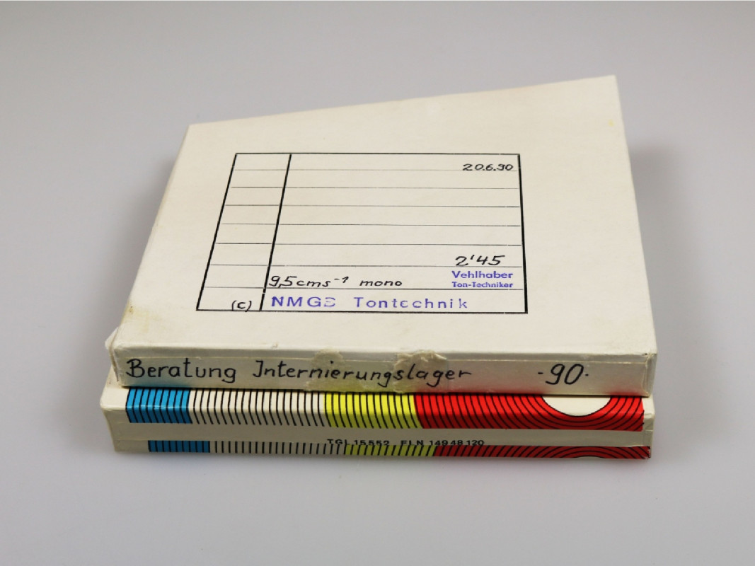 ORWO-Tonbandhülle zum Mitschnitt des Interniertentreffens in Buchenwald, 1990. Sammlung Gedenkstätte Buchenwald.